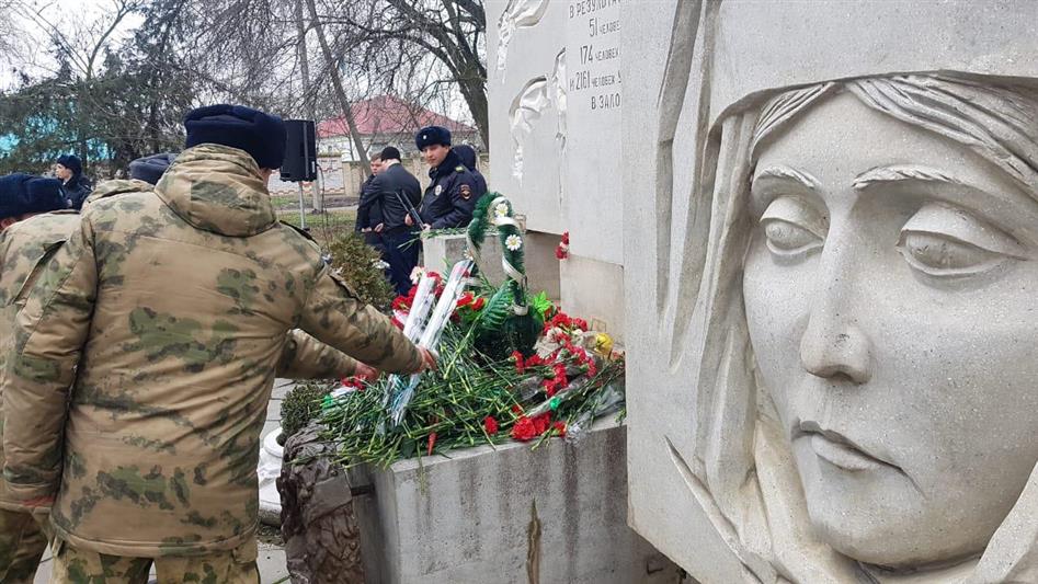 Росгвардейцы приняли участие в памятных мероприятиях, посвященных трагедии в Кизляре