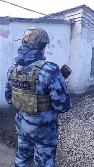 При участии ОМОН в Дагестане задержаны подозреваемые в незаконном обороте наркотических средств