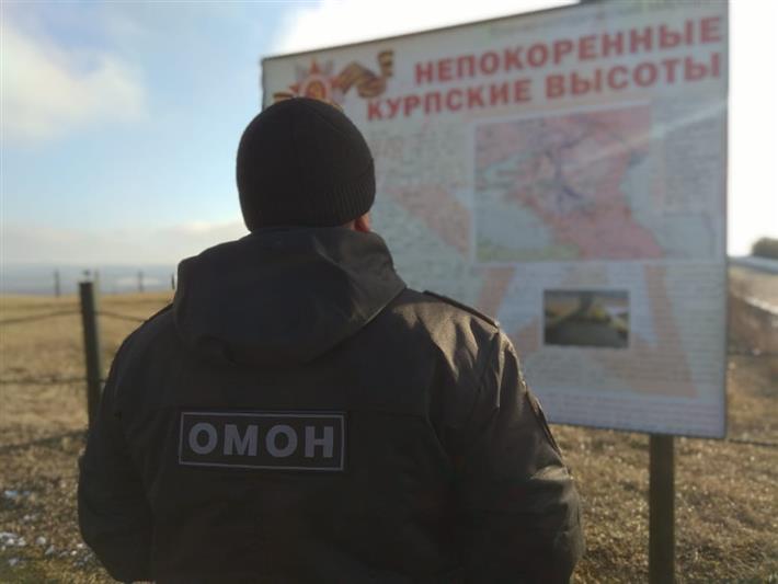 В Кабардино-Балкарии росгвардейцы почтили память воинов, погибших на Курпских высотах в годы Великой Отечественной войны