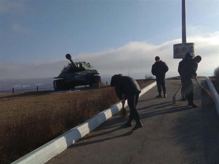 В Кабардино-Балкарии росгвардейцы почтили память воинов, погибших на Курпских высотах в годы Великой Отечественной войны