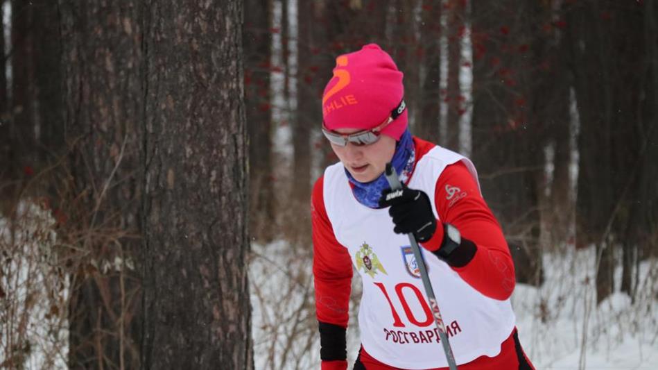 В Екатеринбурге стартовал чемпионат Уральского округа Росгвардии по лыжным гонкам и служебному двоеборью