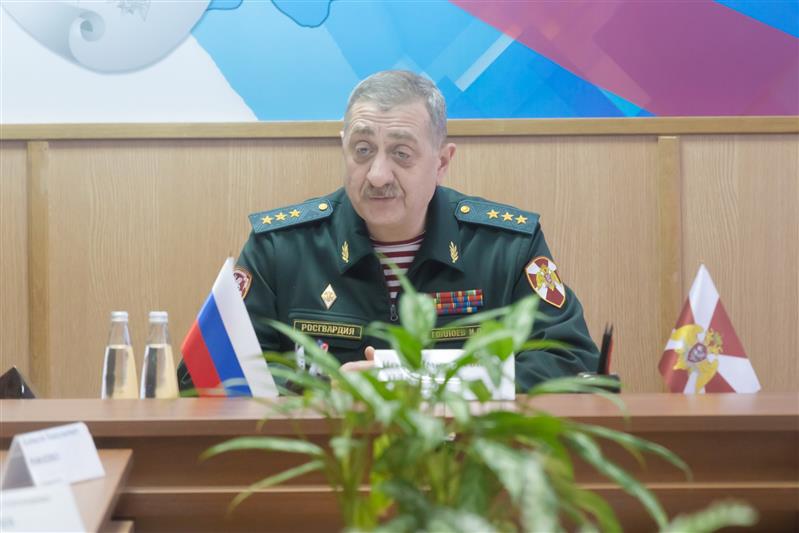 Командующий Центральным округом Росгвардии провел круглый стол с представителями средств массовой информации (фото, видео)