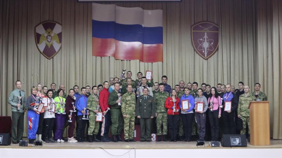 В Екатеринбурге завершился чемпионат Уральского округа по лыжным гонкам и служебному двоеборью