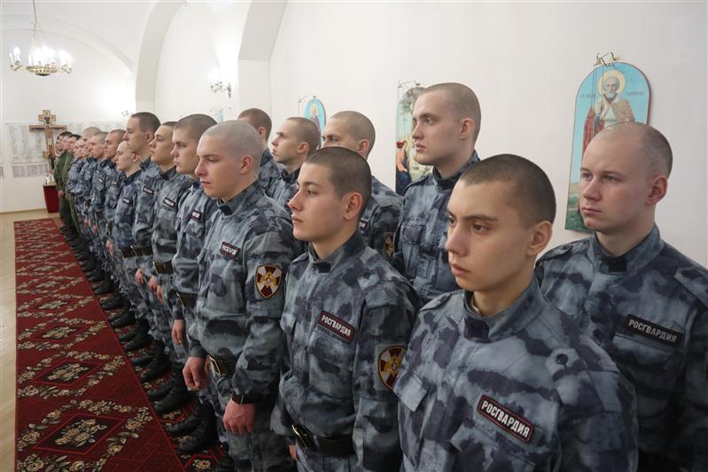 Росгвардейцы Северо-Западного округа приняли участие в мероприятиях, приуроченных к 76-летию со дня снятия блокады Ленинграда