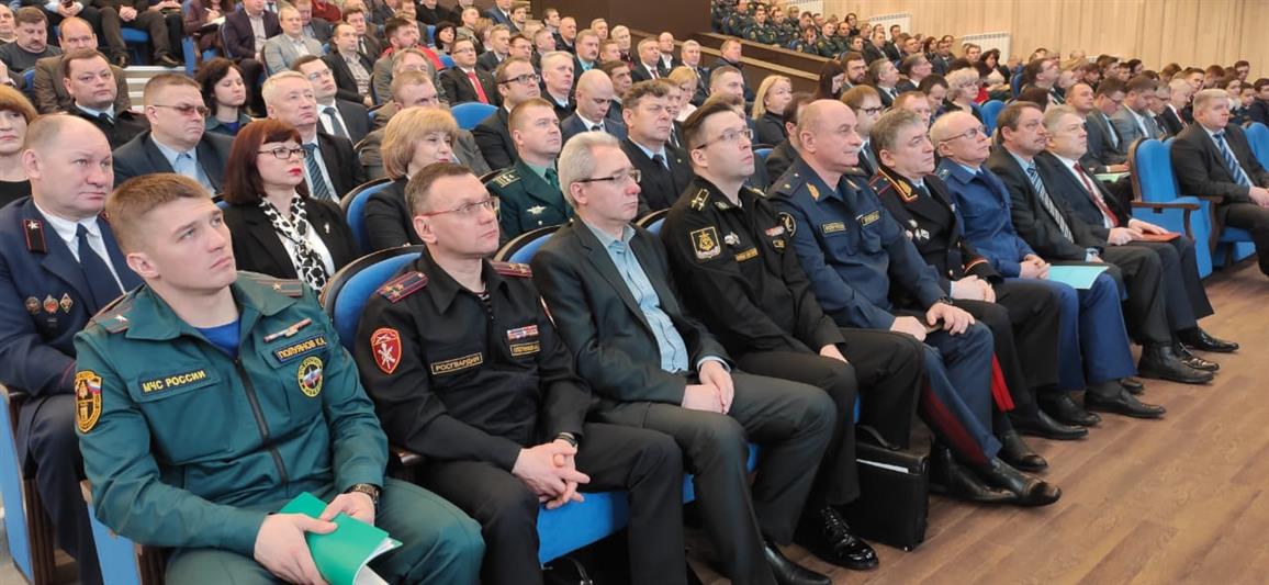 Начальник Управления Росгвардии по Архангельской области принял участие в обсуждении вопросов профилактики чрезвычайных ситуаций в регионе 