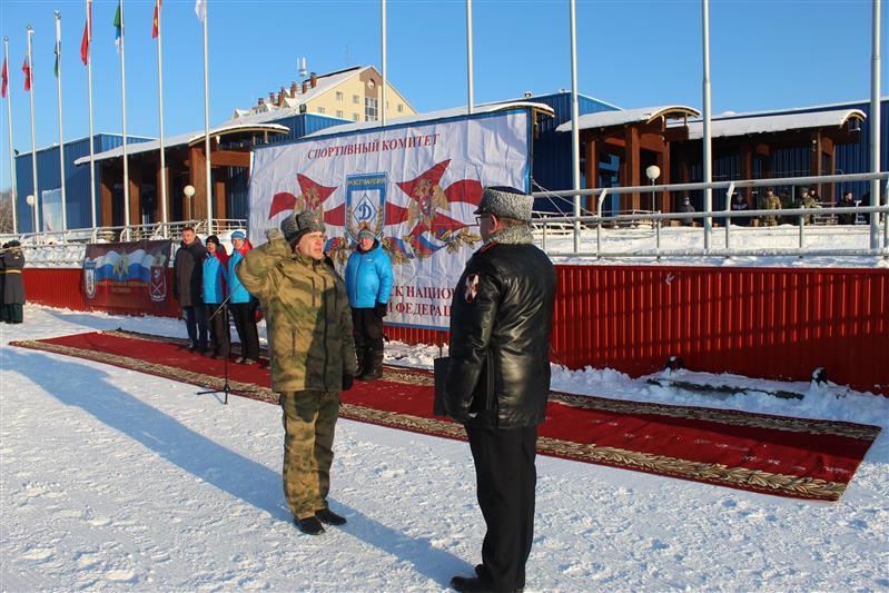 В Республике Коми торжественно открыли чемпионаты Росгвардии по лыжным гонкам и служебному двоеборью