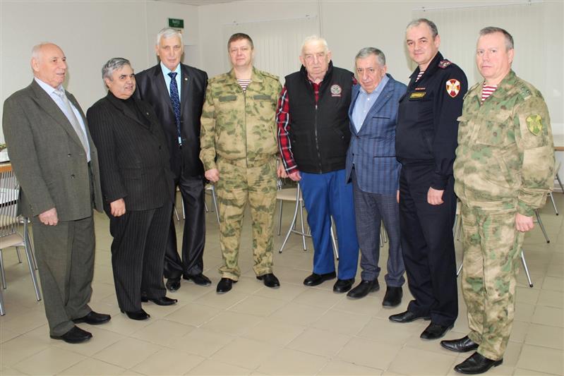 Донские росгвардейцы поздравили с 75-летием ветерана службы 