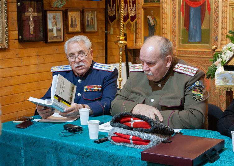 В храме при МПКУ им. М.А. Шолохова почтили память жертв политики расказачивания