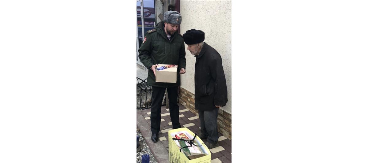 В Чеченской Республике росгвардейцы побывали в гостях у ветеранов Великой Отечественной войны