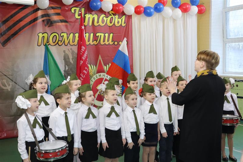 В Архангельской области военнослужащие отряда специального назначения Росгвардии приняли участие в военно-историческом фестивале