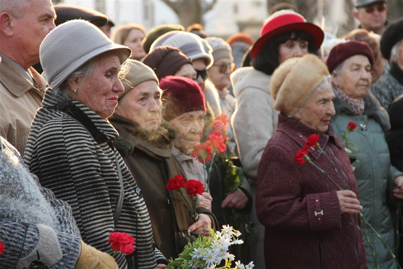 Росгвардейцы юга России присоединились к памятным мероприятиям, приуроченным  к 76-й годовщине полного снятия блокады Ленинграда 
