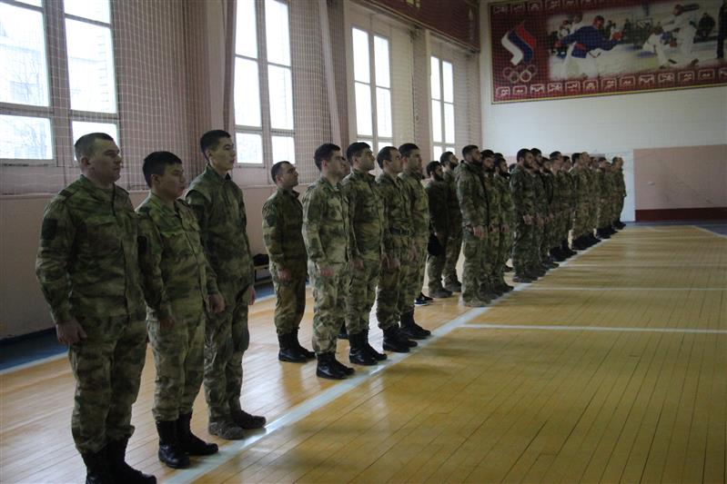 В Урус-Мартане определились сильнейшие гиревики грозненского соединения Росгвардии