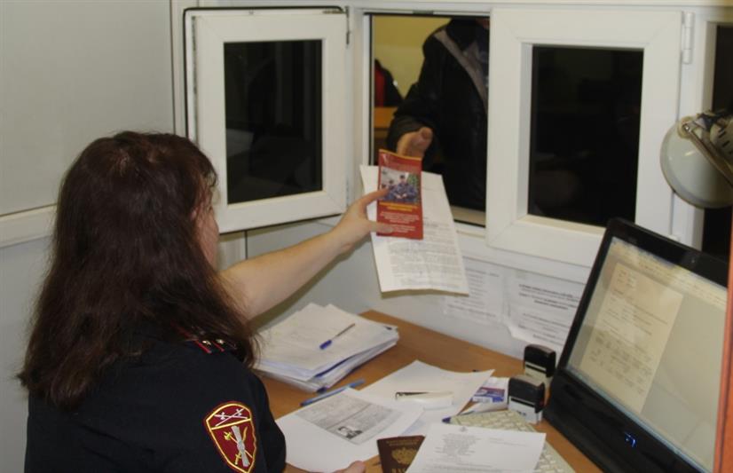 В тюменском регионе Росгвардия напоминает взрослым и юным гражданам о правилах безопасности в наступившем году
