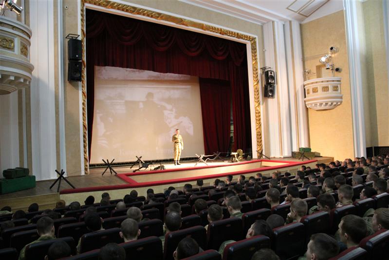 Курсанты Саратовского военного института Росгвардии приняли участие  в мероприятии, посвященном снятию блокады Ленинграда