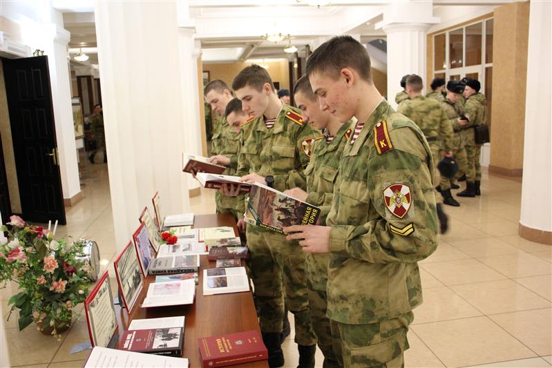 Курсанты Саратовского военного института Росгвардии приняли участие  в мероприятии, посвященном снятию блокады Ленинграда