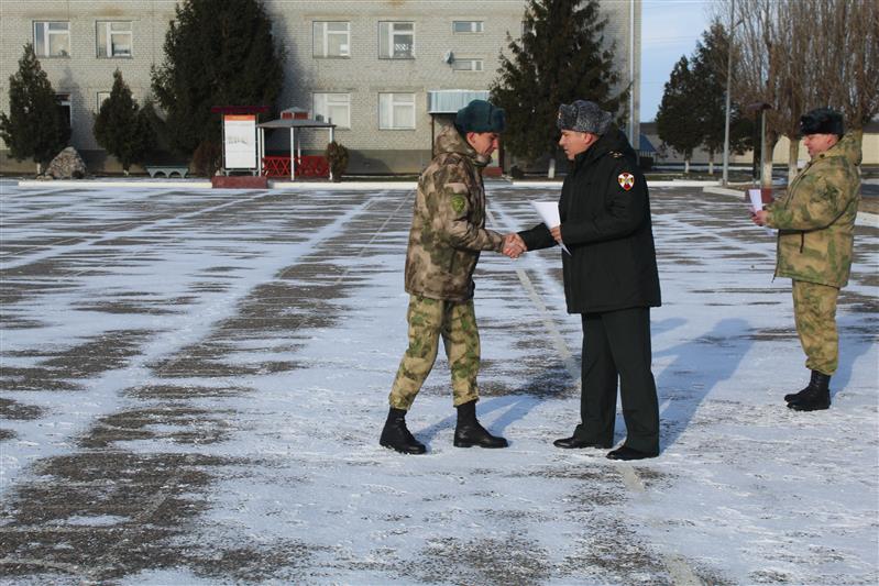 Военнослужащие инженерно-саперного полка Северо-Кавказского округа Росгвардии отметили свой профессиональный праздник