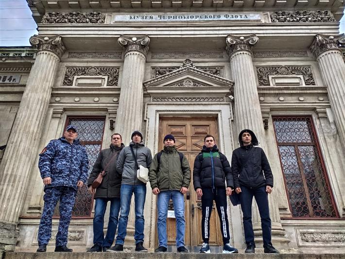 Севастопольские росгвардейцы посетили военно-исторический музей Черноморского флота