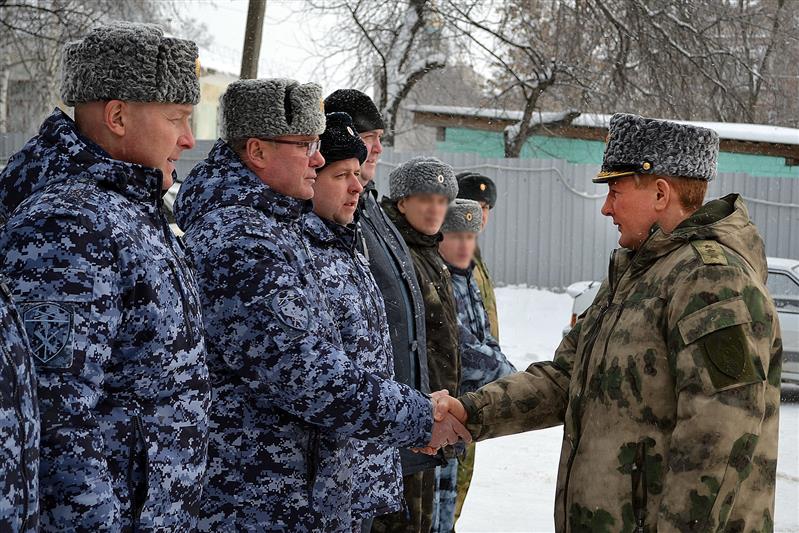 Командующий Приволжским округом Росгвардии проинспектировал территориальный орган и воинские части, дислоцирующиеся в Кировской области