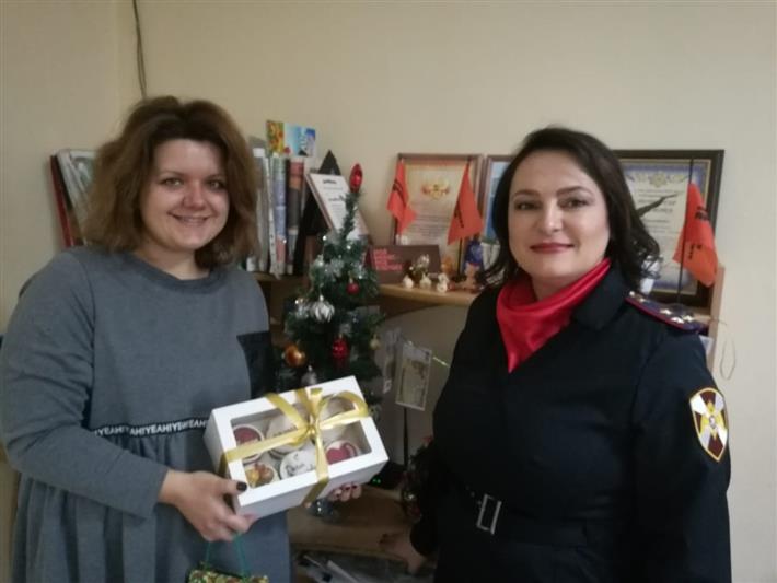 Белгородские росгвардейцы поздравили журналистов региона с Днем российской печати