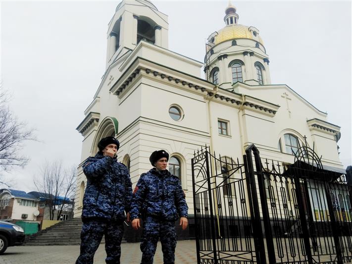 Росгвардия обеспечила правопорядок в период празднования Рождества Христова на юге России