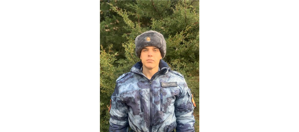 Военнослужащие Росгвардии в Ялте помогли мужчине справиться с приступом эпилепсии