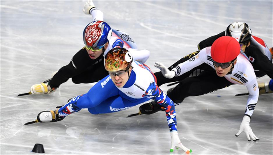 Росгвардеец завоевал четыре медали на чемпионате Европы по шорт-треку в Венгрии