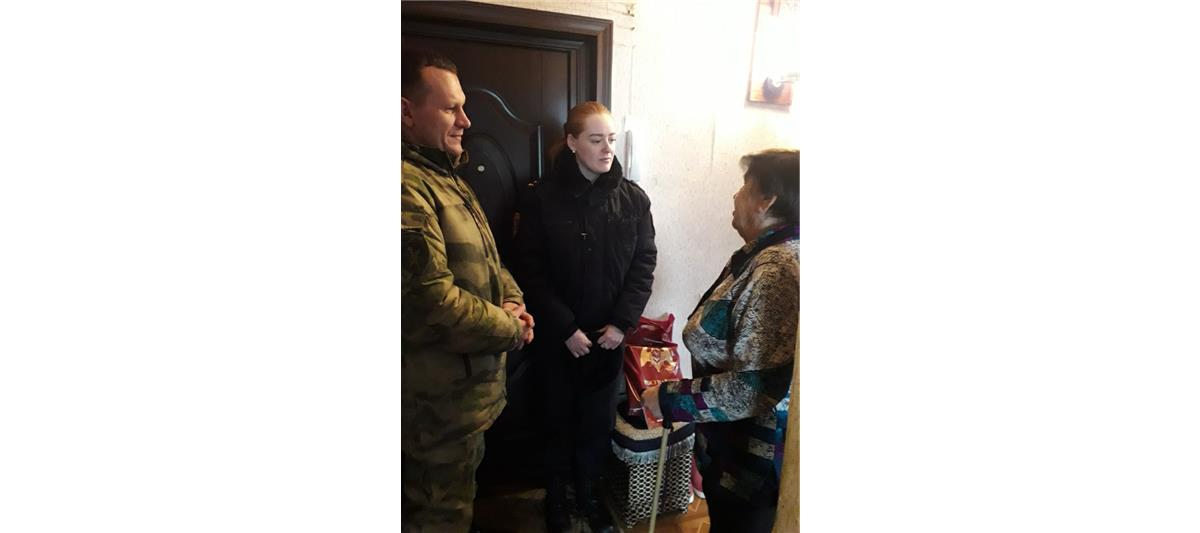 Ярославские росгвардейцы поздравили ветеранов Великой Отечественной войны с наступающим праздником