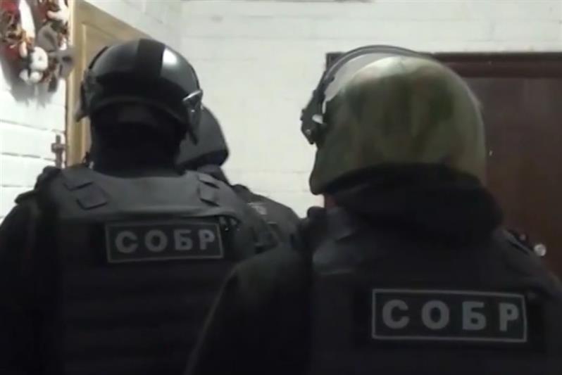 При содействии СОБР в Петербурге проведены обыски по делу о мошенничестве в особо крупном размере