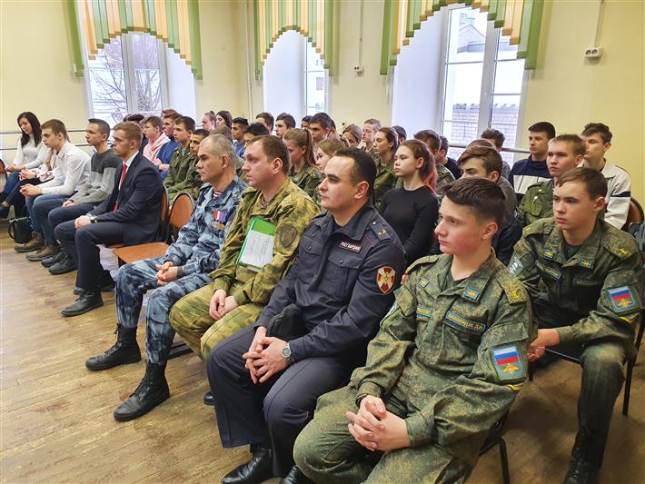 Росгвардия продолжает проводить профориентационные мероприятия с молодёжью Ивановской области