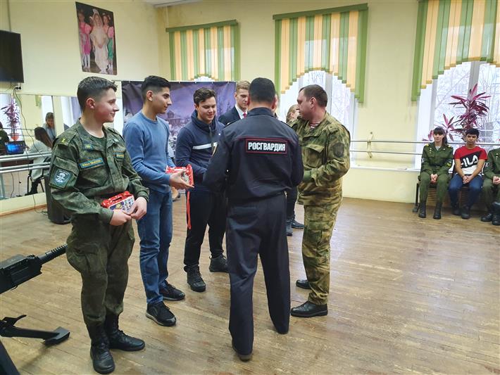 Росгвардия продолжает проводить профориентационные мероприятия с молодёжью Ивановской области