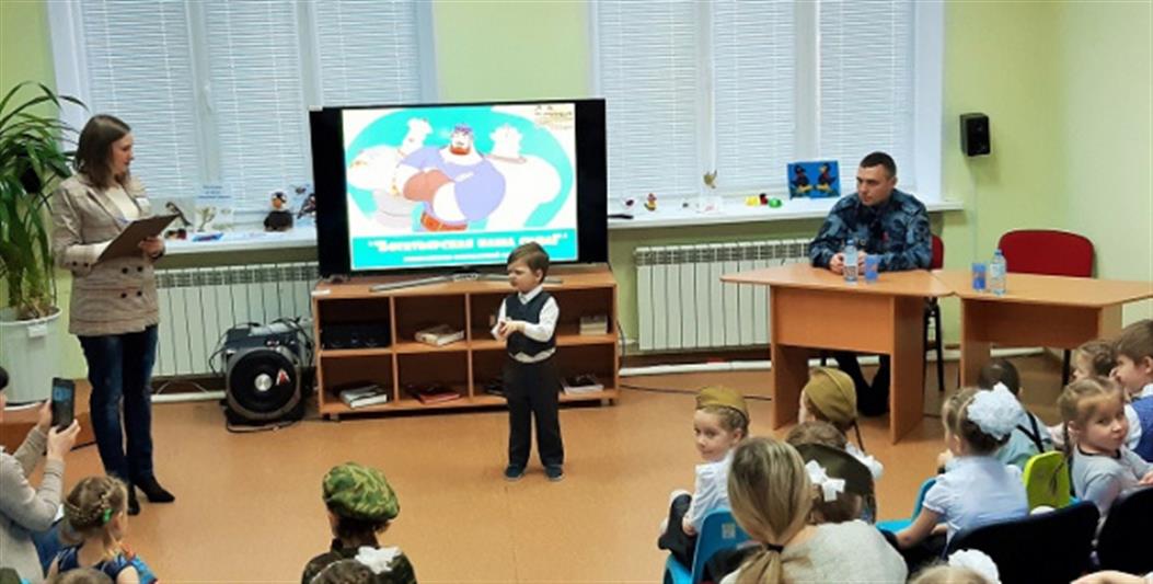 Сотрудники нижнетагильского ОМОН приняли участие в поэтическом марафоне с дошкольниками
