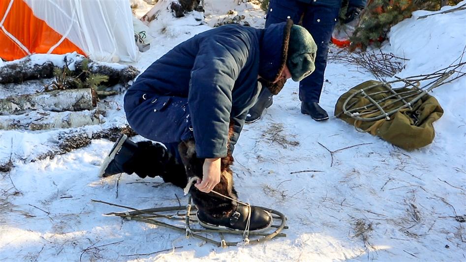 С лётным составом авиационной эскадрильи Уральского округа Росгвардии проведена комплексная тренировка по выживанию 