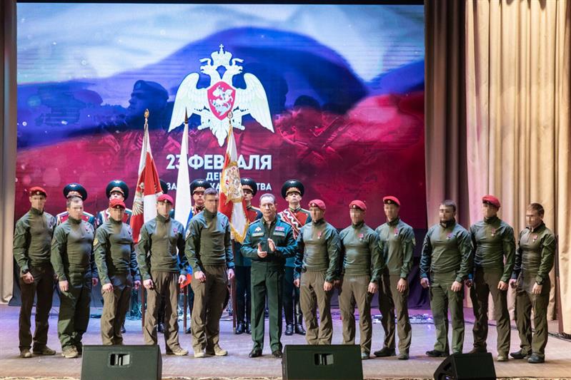 Директор Росгвардии генерал армии Виктор Золотов поздравил ветеранов и личный состав ведомства с Днем защитника Отечества
