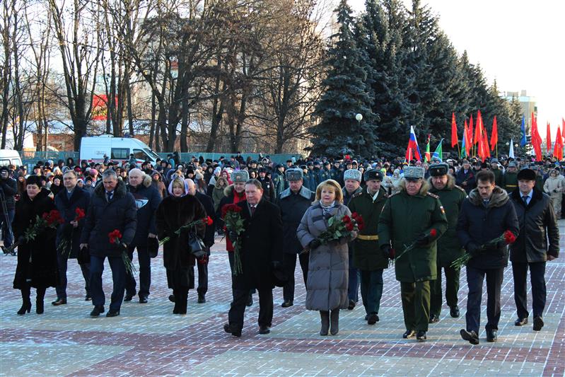 Сотрудники и военнослужащие Росгвардии приняли участие в памятном мероприятии, посвященном освобождению города Курска от немецко-фашистких захватчиков
