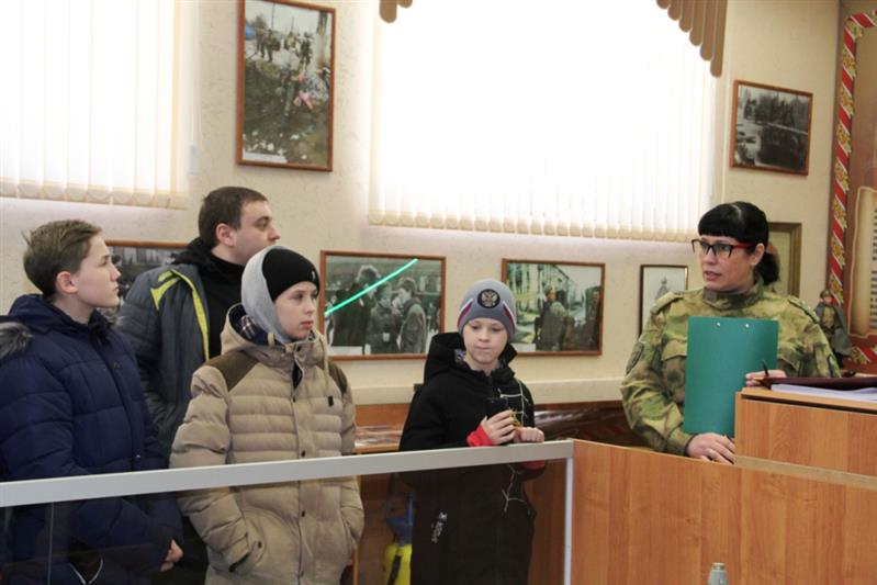 В преддверии Дня Защитника Отечества росгвардейцы провели патриотическое мероприятие для нижегородских школьников