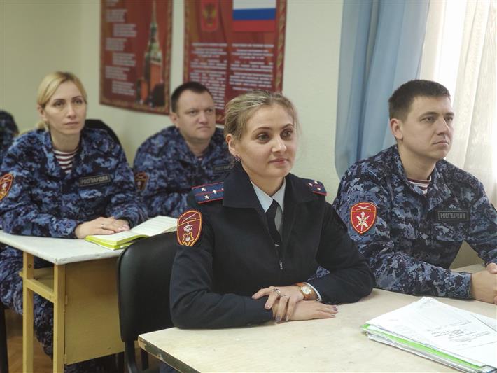 Встреча росгвардейцев с ветераном Великой Отечественной войны состоялась в Севастополе