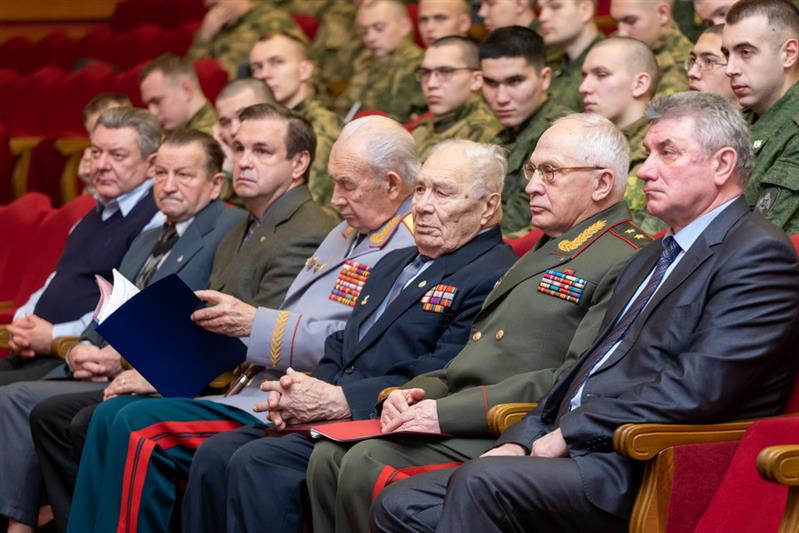 В честь 77-летия со дня победы советских войск в Сталинградской битве в Центральном аппарате Росгвардии состоялась историческая конференция