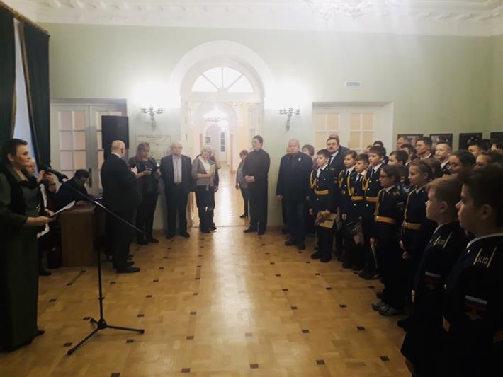 Учащиеся МПКУ им. М.А. Шолохова посетили выставку, посвященную истории кадетских корпусов 