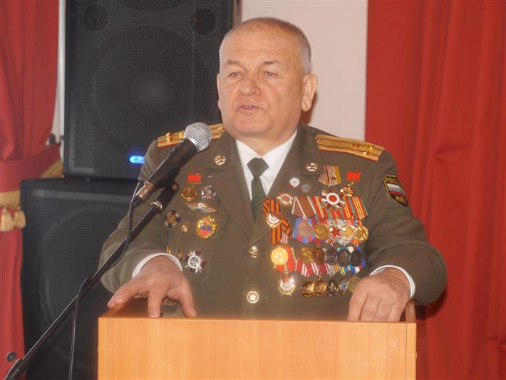 Мемориальная доска в честь командира полка войск правопорядка открыта в Иркутске