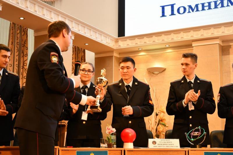 Представитель Росгвардии вошел в состав жюри турнира по интеллектуальным играм, посвященным празднованию 75-летия Победы в Великой Отечественной войне 