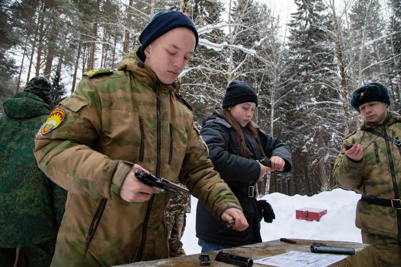 СЛЁТ НА БЕРЕГУ КАМЫ