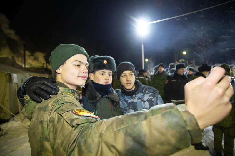 СЛЁТ НА БЕРЕГУ КАМЫ