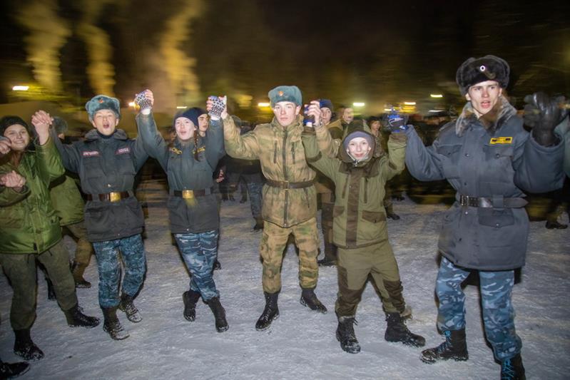 СЛЁТ НА БЕРЕГУ КАМЫ