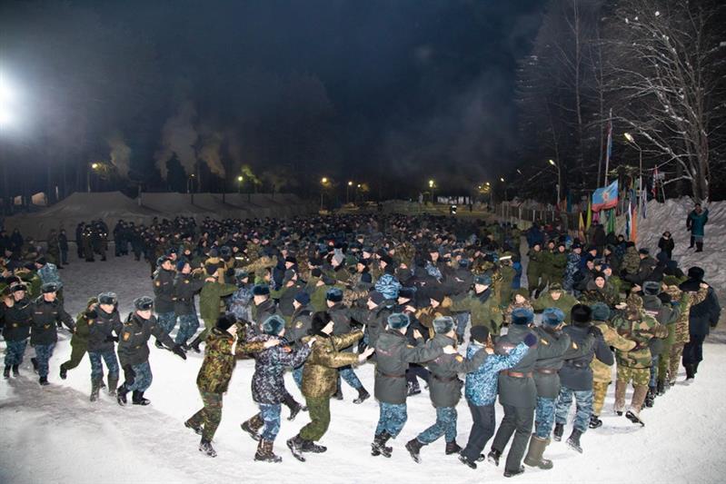 СЛЁТ НА БЕРЕГУ КАМЫ