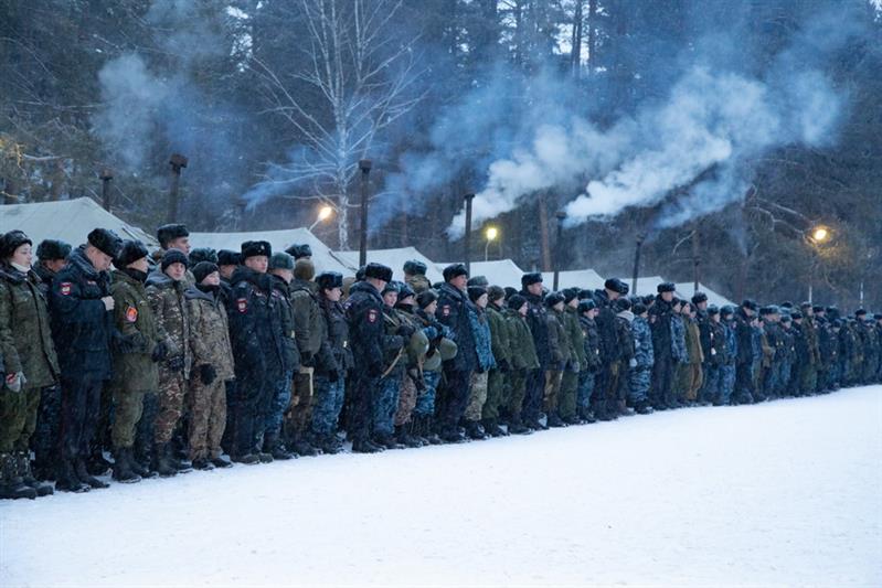 СЛЁТ НА БЕРЕГУ КАМЫ