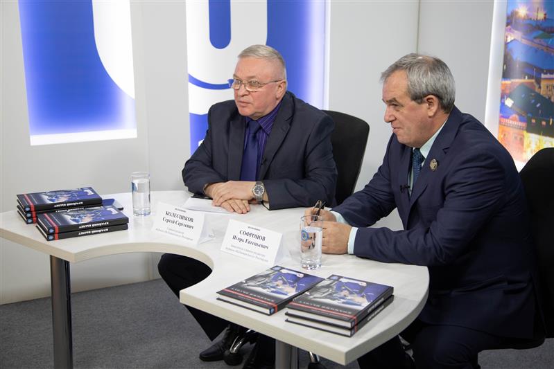 Презентация новой книги ведущих журналистов Росгвардии прошла в столице Приволжья