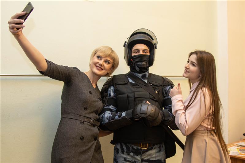 В Нижнем Новгороде проходит акция «Служу России! Служу Росгвардии!» (фото, видео)