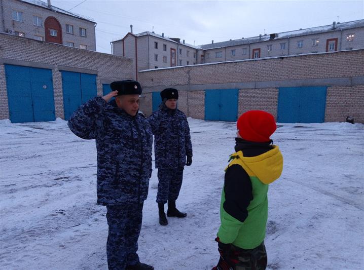 На Южном Урале проведена акция «День с Росгвардией» для воспитанников «Школы будущих командиров»