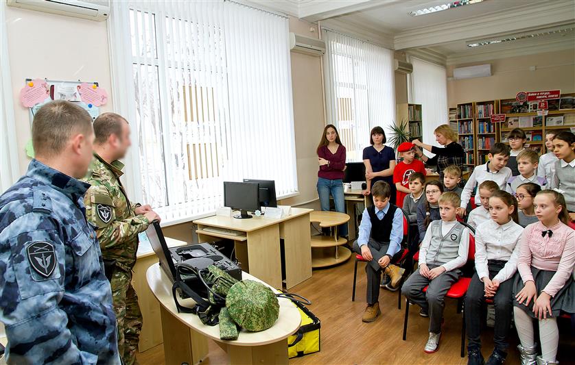 Военнослужащие и сотрудники Южного округа Росгвардии присоединились к всероссийской акции «Неделя мужества»