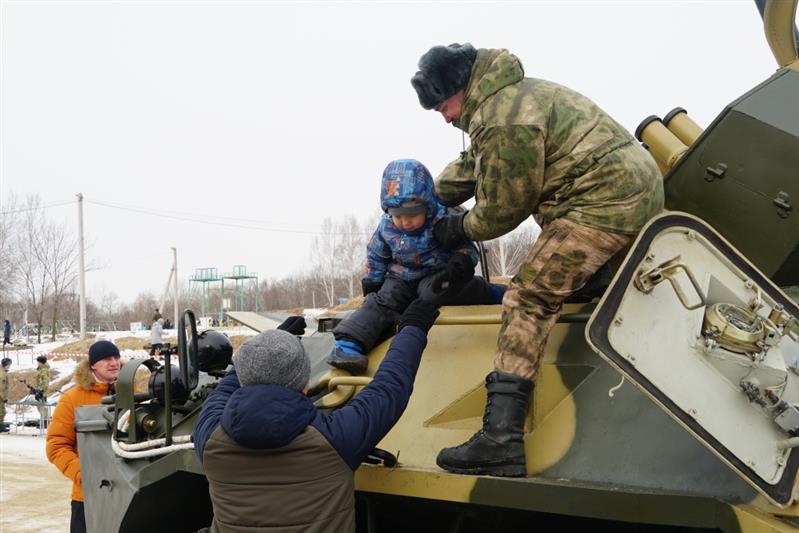 В преддверии 23 февраля в Восточном округе Росгвардии  прошел спортивный праздник 